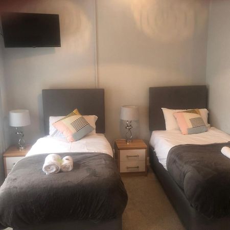 The Bowers Bar & Restaurant Hotell Ballinrobe Exteriör bild