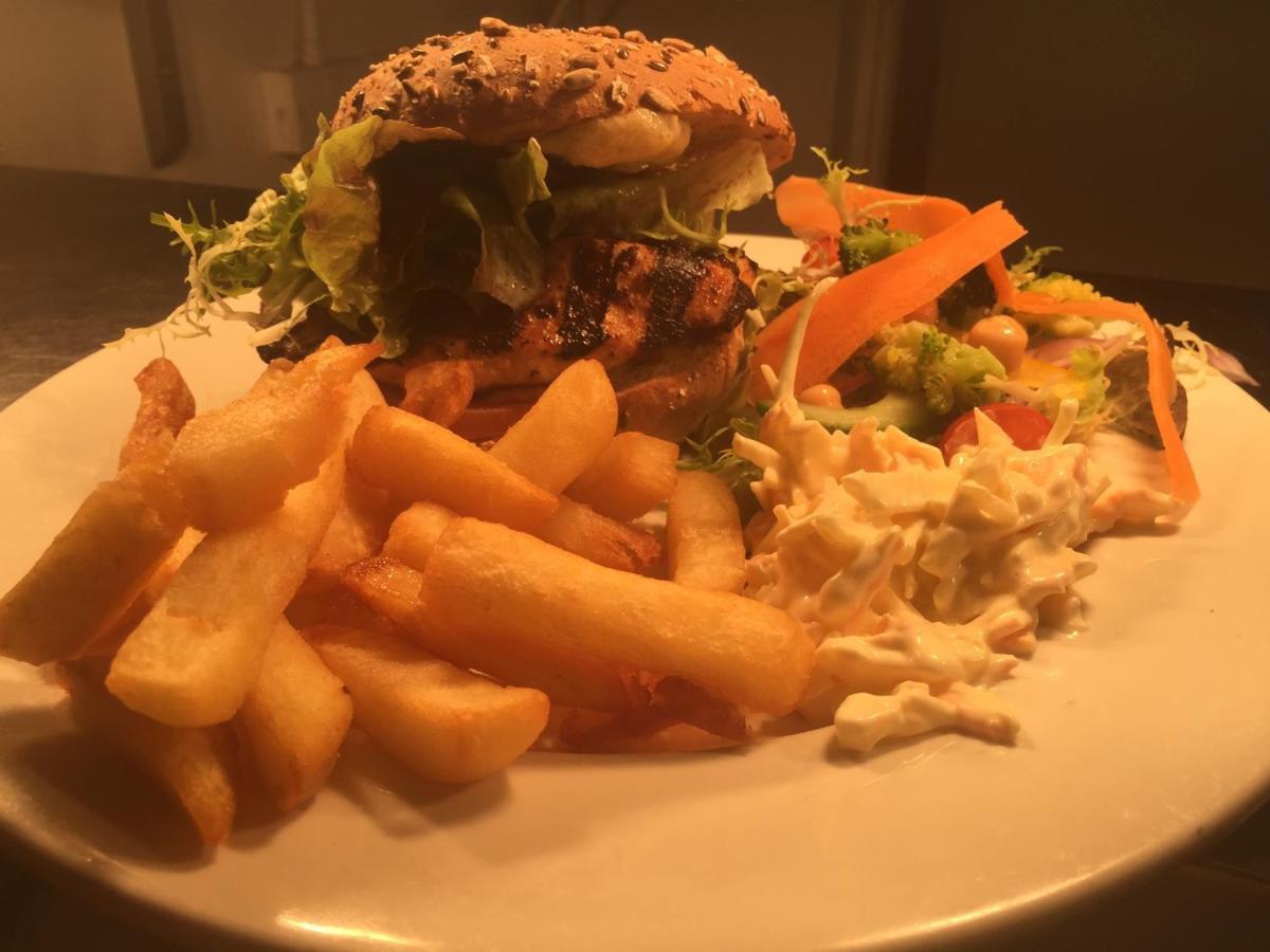 The Bowers Bar & Restaurant Hotell Ballinrobe Exteriör bild