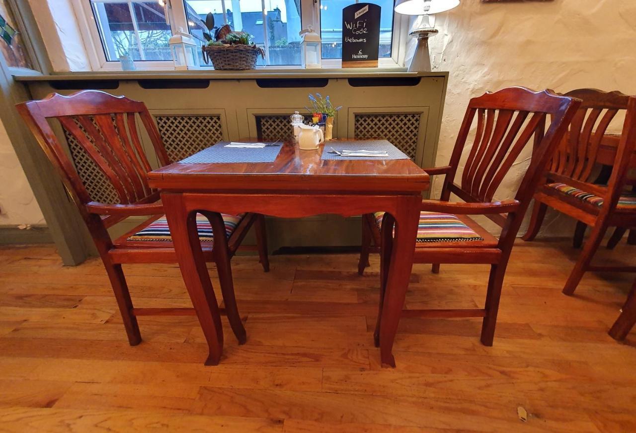 The Bowers Bar & Restaurant Hotell Ballinrobe Exteriör bild