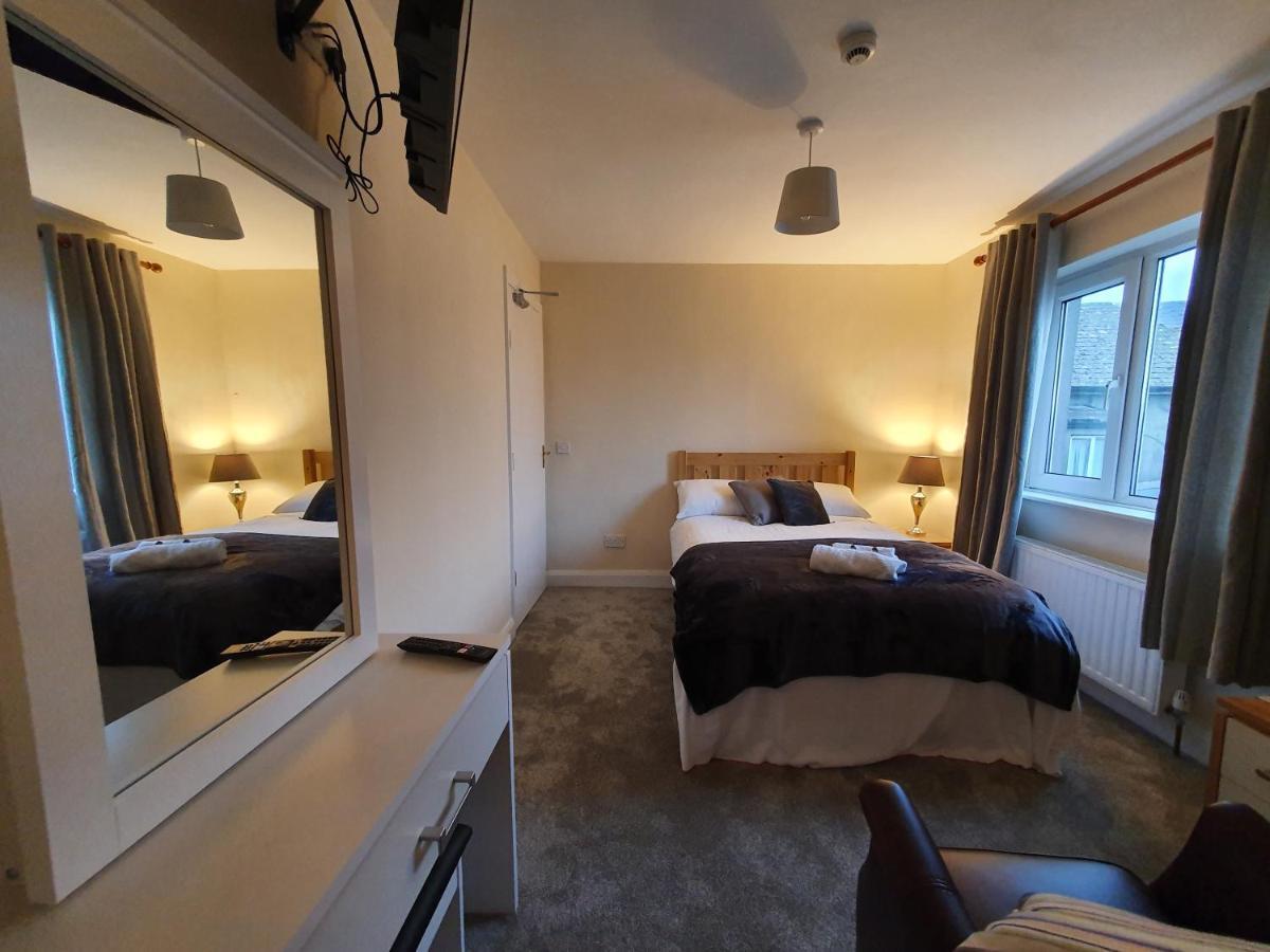 The Bowers Bar & Restaurant Hotell Ballinrobe Exteriör bild